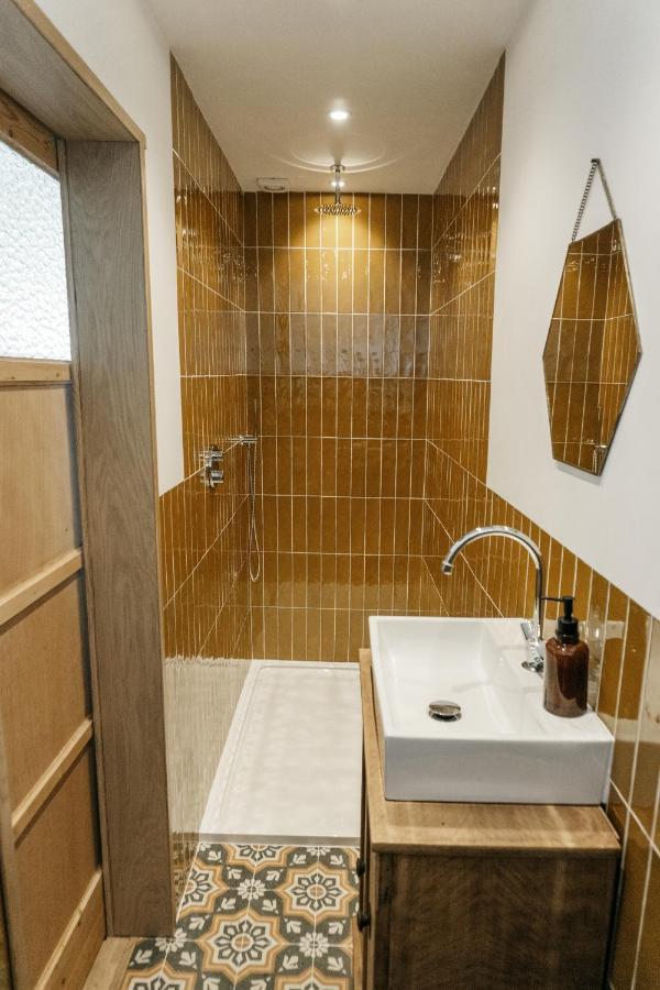 Logement Cornelia - Tholen, Zeeland Ngoại thất bức ảnh